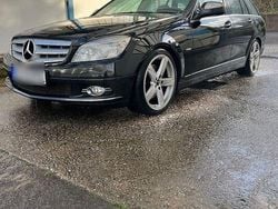 Schwarz Gebraucht 2008 Mercedes C320 Avantgarde Kombi | 5.300 € (Fairer Preis)