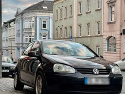 Schwarz Gebraucht 2007 VW Golf V Limousine | 2.900 € (Fairer Preis)