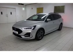 Silber Gebraucht 2023 Ford Focus ST-Line Kombi | 23.490 € (Guter Preis)