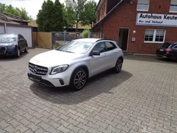 Silber Gebraucht 2019 Mercedes GLA200 Urban SUV | 23.400 €