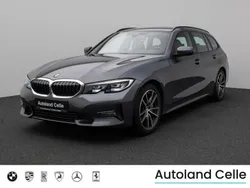 Mineralgrau metallicb39schwarz, schwarz Gebraucht 2022 BMW 330 M Sport Limousine | 33.999 € (Superpreis)