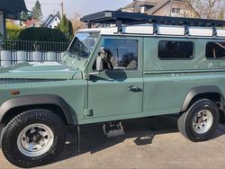 Grün Gebraucht 2011 Land Rover Defender SUV | 38.500 €