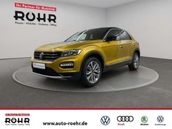 Kurkumagelb metallic/schwarz Gebraucht 2021 VW T-Roc United SUV | 21.379 € (Fairer Preis)