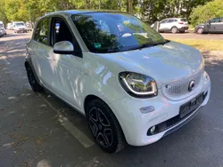 Weiß Gebraucht 2018 Smart ForFour Limousine | 7.500 € (Fairer Preis)