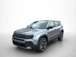 Vulcano black Neu 2025 Jeep Avenger Summit SUV | 31.290 € (Teuer)