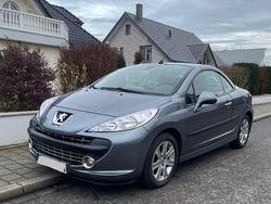 Grau Gebraucht 2007 Peugeot 207 CC Filou Cabrio | 1.950 € (Superpreis)