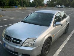 Grau Gebraucht 2002 Opel Vectra Limousine | 1.800 € (Fairer Preis)