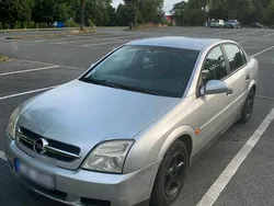 Grau Gebraucht 2002 Opel Vectra Limousine | 1.800 € (Fairer Preis)
