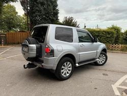 Silber Gebraucht 2012 Mitsubishi Pajero SUV | 11.300 € (Superpreis)