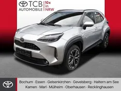 Silber Neu 2025 Toyota Yaris Cross Advance SUV | 35.479 €