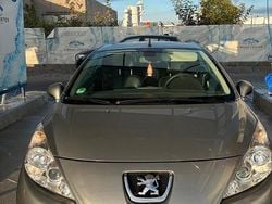 Silber Gebraucht 2007 Peugeot 207 CC Roland Garros Cabrio | 2.199 € (Fairer Preis)