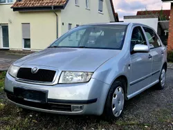 Silber Gebraucht 2000 Skoda Fabia Kleinwagen | 1.200 € (Guter Preis)