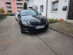 Schwarz Gebraucht 2019 Skoda Octavia Soleil Kombi | 16.000 € (Fairer Preis)