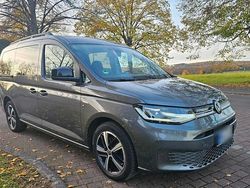 Grau Gebraucht 2022 VW Caddy Maxi Van / Kleinbus | 19.500 € (Teuer)