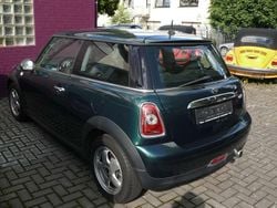 Dunkelgrünmet. Gebraucht 2010 Mini ONE Kleinwagen | 4.300 € (Etwas zu teuer)