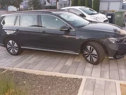 Grau Gebraucht 2021 VW Passat GTE Kombi | 20.900 € (Fairer Preis)