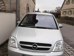 Silber Gebraucht 2005 Opel Meriva Van / Kleinbus | 1.900 € (Guter Preis)