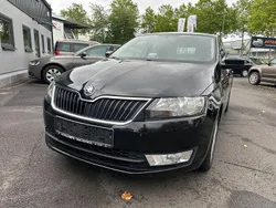 Schwarz Gebraucht 2014 Skoda Rapid Ambition Limousine | 7.900 € (Fairer Preis)