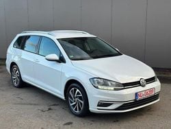 Weiß Gebraucht 2017 VW Golf VII Sound Kombi | 7.900 € (Superpreis)