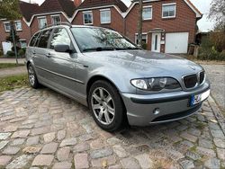 Grau Gebraucht 2004 BMW 320 Kombi | 2.850 € (Fairer Preis)