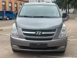 Grau Gebraucht 2008 Hyundai H-1 Van / Kleinbus | 4.999 € (Fairer Preis)