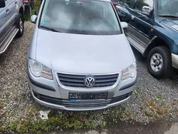 Silber Gebraucht 2009 VW Touran Freestyle Van / Kleinbus | 2.600 € (Guter Preis)