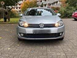 Silber Gebraucht 2011 VW Golf VI Kombi | 2.100 €