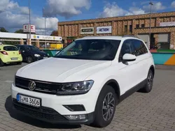 Weiß Gebraucht 2017 VW Tiguan Sound SUV | 13.650 € (Etwas zu teuer)