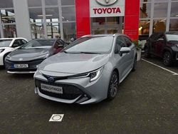 Grau Gebraucht 2021 Toyota Corolla Team Kombi | 24.490 € (Fairer Preis)