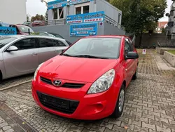 Rot Gebraucht 2009 Hyundai i20 Classic Limousine | 3.490 € (Fairer Preis)