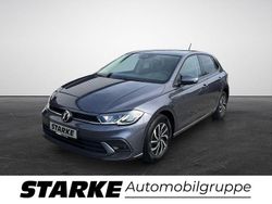 Grau Gebraucht 2021 VW Polo Life Limousine | 15.690 € (Fairer Preis)