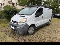 Weiß Gebraucht 2003 Opel Vivaro Van | 5.500 €