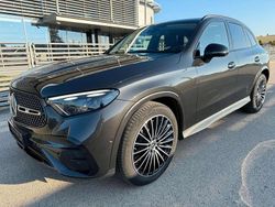 Grau Gebraucht 2025 Mercedes GLC220 AMG line SUV | 71.281 € (Teuer)