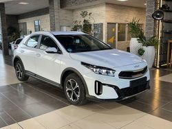 Weiß Gebraucht 2022 Kia XCeed Vision SUV | 20.900 € (Guter Preis)