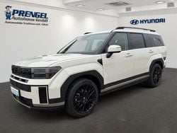 Grau Gebraucht 2025 Hyundai Santa Fe Intro Edition SUV | 49.760 € (Guter Preis)