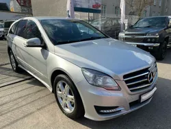 Silber metallic Gebraucht 2012 Mercedes R350 Van / Kleinbus | 14.900 € (Etwas zu teuer)