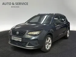 Grau Gebraucht 2024 Seat Arona FR SUV | 20.460 € (Fairer Preis)
