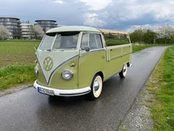 Grün Gebraucht 1966 VW T1 Van | 43.500 €