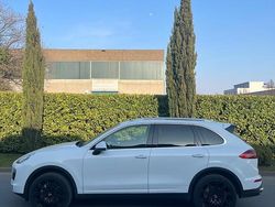 Weiß Gebraucht 2016 Porsche Cayenne S SUV | 30.990 €