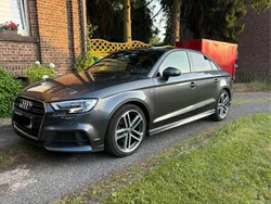 Grau Gebraucht 2018 Audi A3 Limousine | 17.500 € (Fairer Preis)