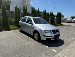 Silber Gebraucht 2005 Skoda Fabia Kleinwagen | 2.450 € (Etwas zu teuer)