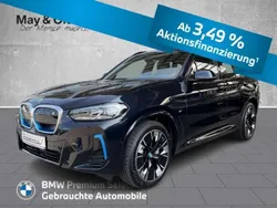 Carbonschwarz metallic Gebraucht 2024 BMW iX3 M Sport SUV | 53.555 € (Guter Preis)