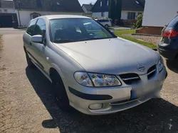 Silber Gebraucht 2001 Nissan Almera Kleinwagen | 550 € (Superpreis)