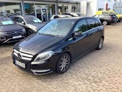 Kosmosschwarz Gebraucht 2013 Mercedes B250 Van / Kleinbus | 13.898 € (Fairer Preis)