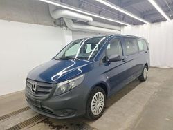 Blau Gebraucht 2023 Mercedes Vito Kombi | 34.940 € (Etwas zu teuer)