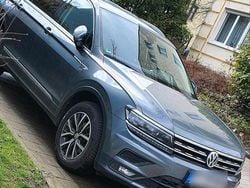Silber Gebraucht 2018 VW Tiguan Allspace Comfortline SUV | 21.999 € (Etwas zu teuer)
