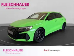 Gruen Neu 2025 Audi RS3 Sportback Advanced Kleinwagen | 75.725 € (Fairer Preis)