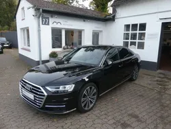 Mythosschwarz metallic Gebraucht 2019 Audi A8 Limousine | 39.790 €
