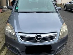 Silber Gebraucht 2006 Opel Zafira Van / Kleinbus | 1.250 € (Superpreis)