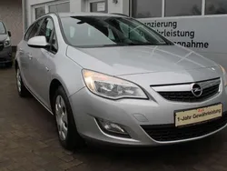 Silber Gebraucht 2011 Opel Astra Selection Kombi | 4.250 € (Teuer)